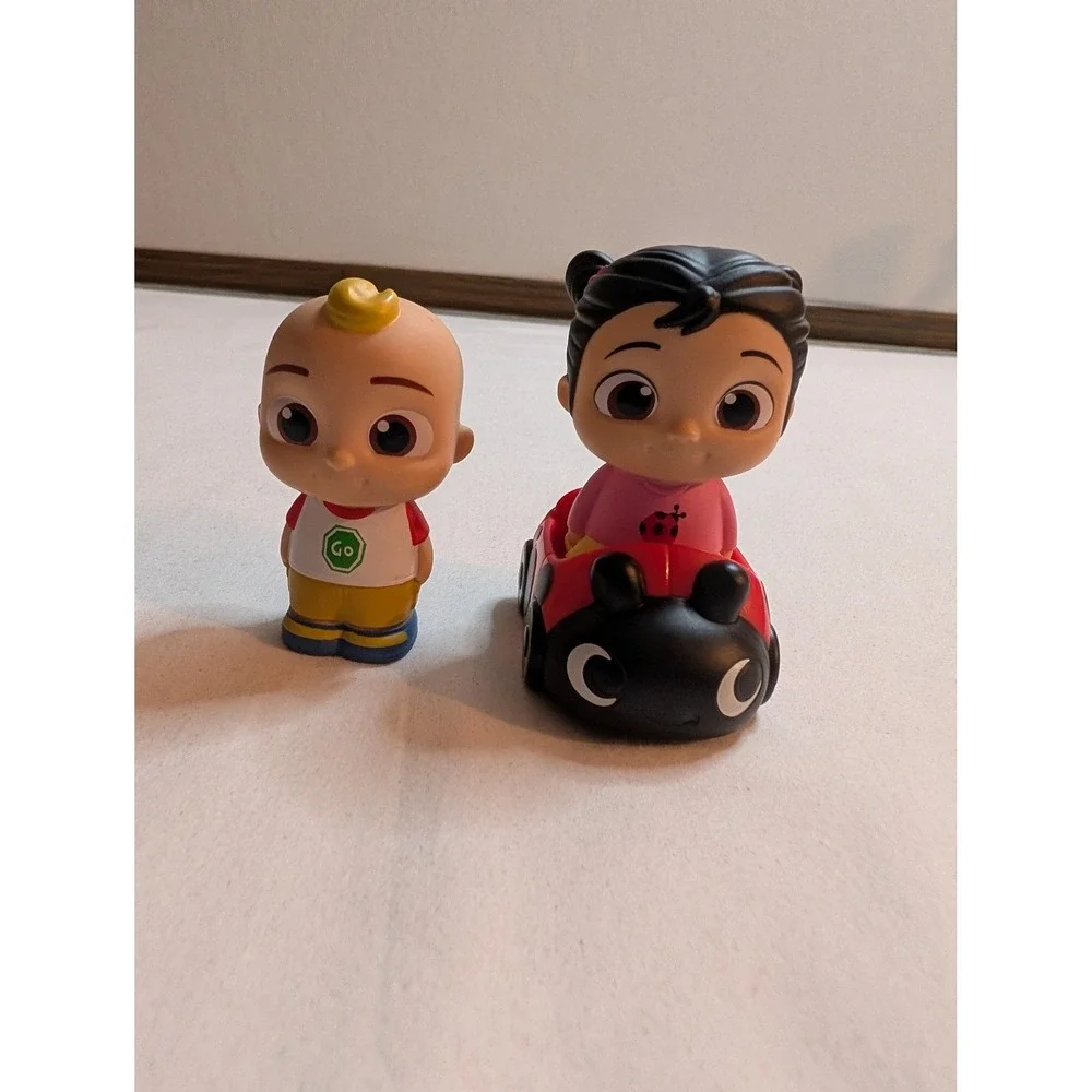Cocomelon JJ and Nina Figures with Ladybug Vehicle Toy‎ Set Jazwares 2023